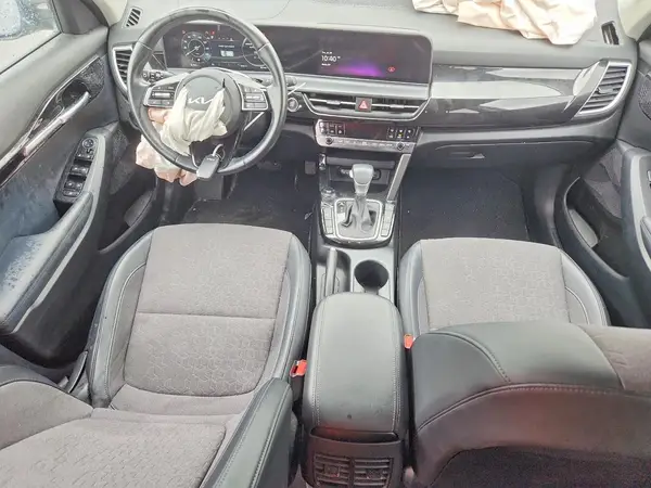 KNDEUCA71R7477581 2024 KIA SELTOS - Image 8