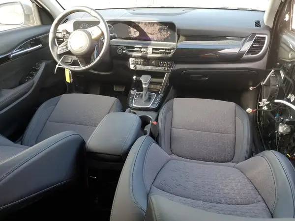 KNDEUCA72R7519482 2024 KIA SELTOS - Image 8