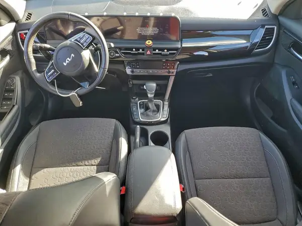 KNDEUCA74R7564648 2024 KIA SELTOS - Image 8