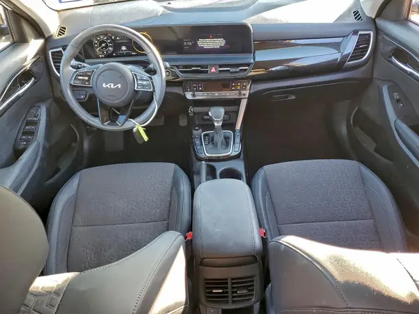 KNDEUCA76R7481822 2024 KIA SELTOS - Image 8