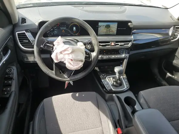 KNDEUCA78R7631817 2024 KIA SELTOS - Image 8