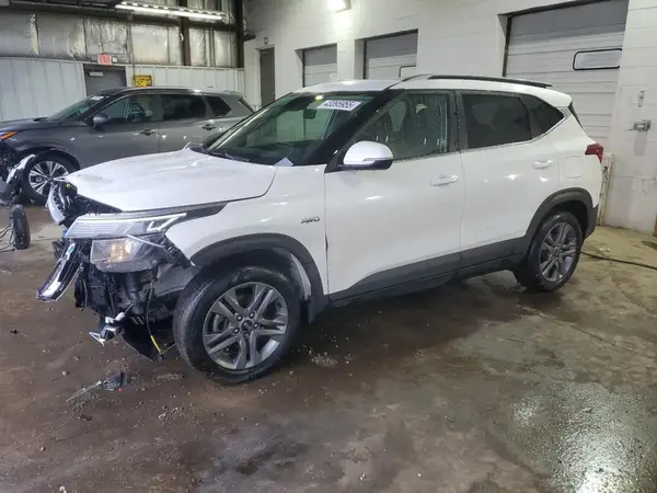 KNDEUCAA0M7138119 2021 KIA SELTOS - Image 1
