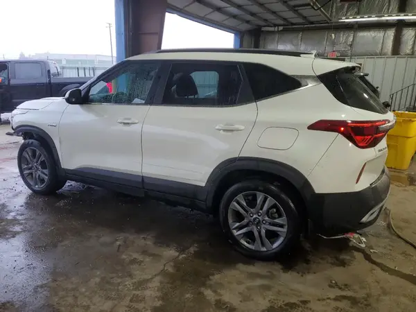 KNDEUCAA0M7138119 2021 KIA SELTOS - Image 2
