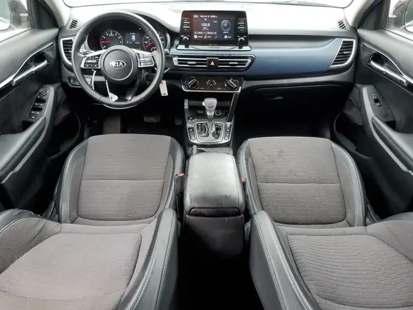 KNDEUCAA0M7198255 2021 KIA SELTOS - Image 8
