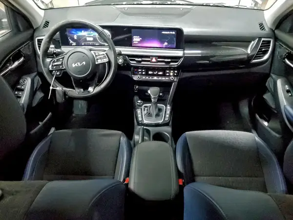 KNDEUCAA0R7640345 2024 KIA SELTOS - Image 8