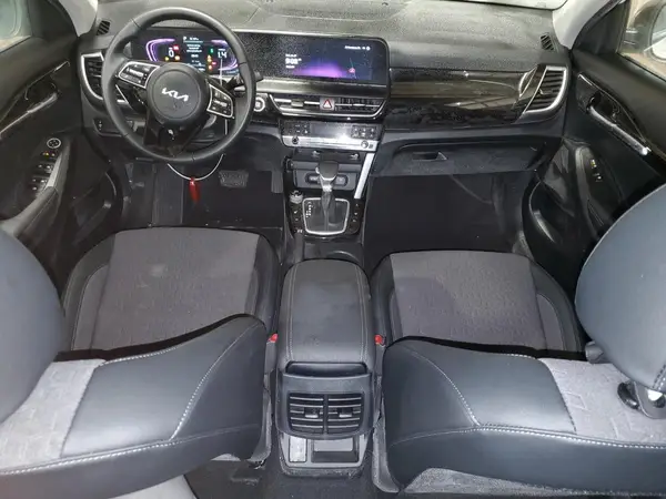 KNDEUCAA0S7696694 2025 KIA SELTOS - Image 8