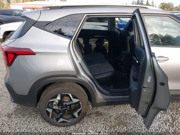 KNDEUCAA0S7731007 2025 KIA SELTOS - Image 8