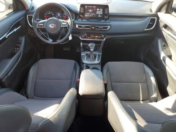 KNDEUCAA1M7079873 2021 KIA SELTOS - Image 8