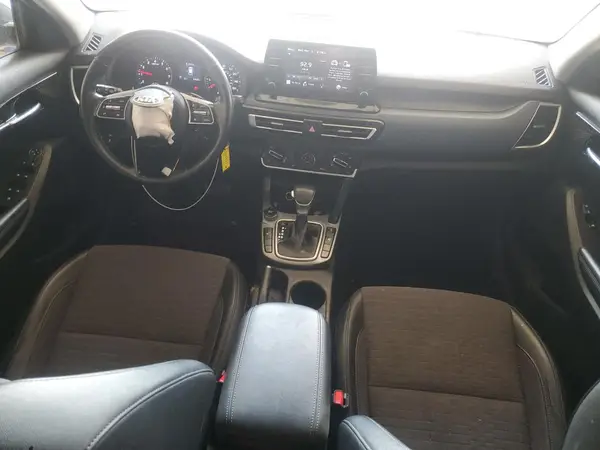 KNDEUCAA1M7083485 2021 KIA SELTOS - Image 8