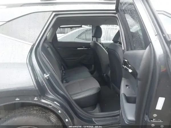 KNDEUCAA1M7114749 2021 KIA SELTOS - Image 8