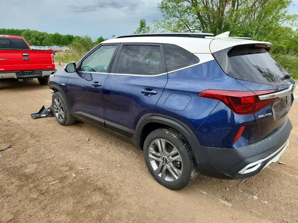 KNDEUCAA1M7125413 2021 KIA SELTOS - Image 2
