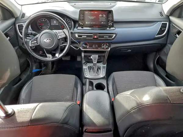 KNDEUCAA1M7141188 2021 KIA SELTOS - Image 8