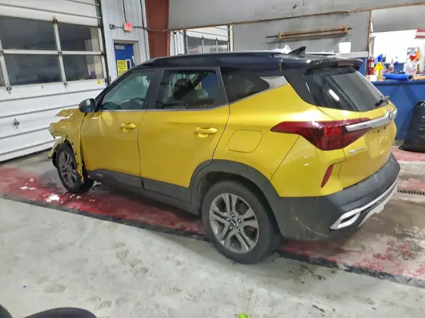 KNDEUCAA1M7146150 2021 KIA SELTOS - Image 2