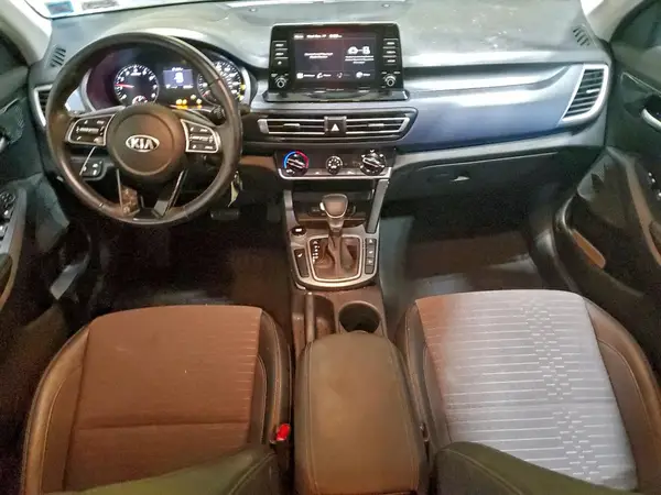 KNDEUCAA1M7146150 2021 KIA SELTOS - Image 8