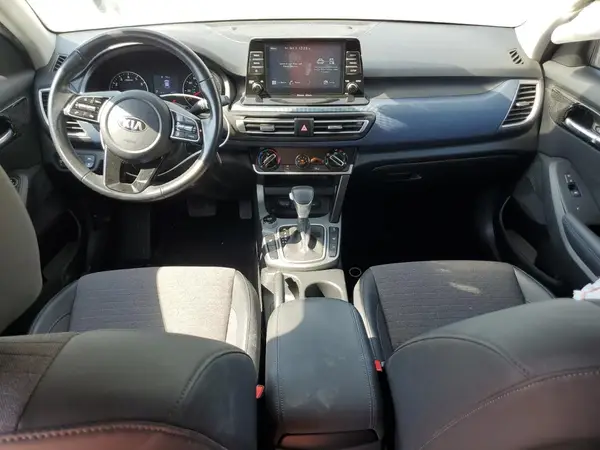 KNDEUCAA1M7164339 2021 KIA SELTOS - Image 8