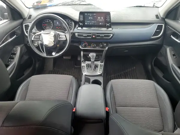 KNDEUCAA1M7174966 2021 KIA SELTOS - Image 8