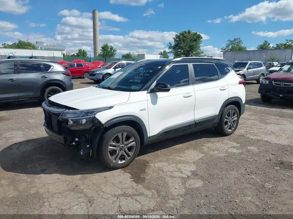 KNDEUCAA1M7187958 2021 KIA SELTOS - Image 2