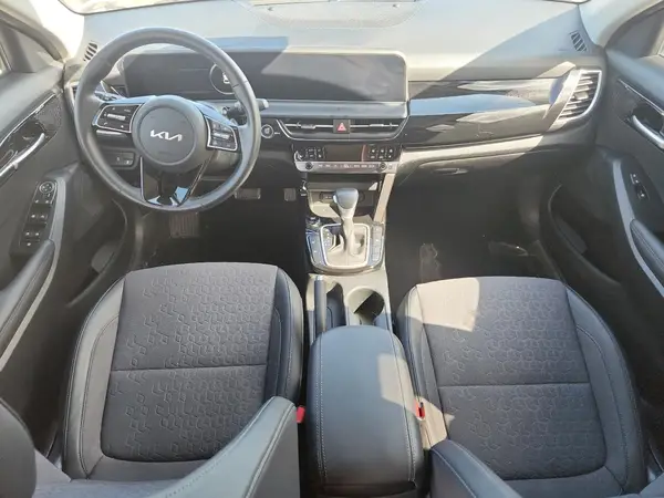 KNDEUCAA1R7471761 2024 KIA SELTOS - Image 8