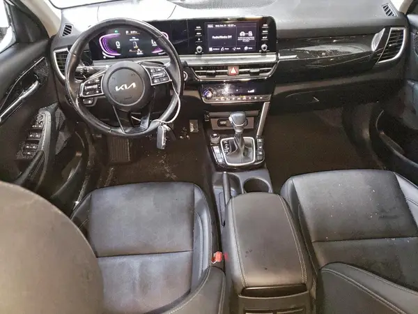 KNDEUCAA1R7526810 2024 KIA SELTOS - Image 8