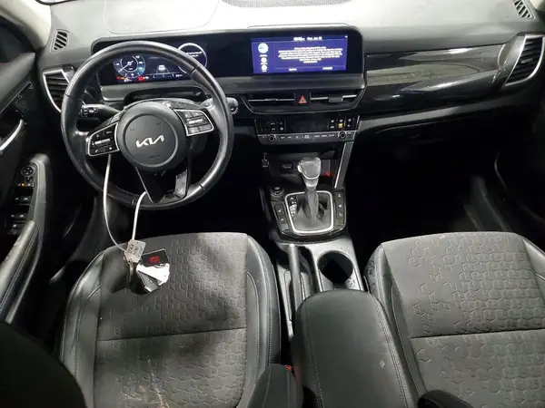 KNDEUCAA1R7538178 2024 KIA SELTOS - Image 8