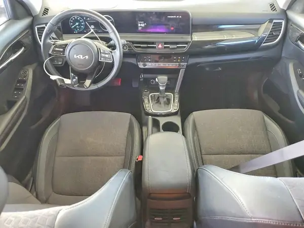 KNDEUCAA1R7551531 2024 KIA SELTOS - Image 8