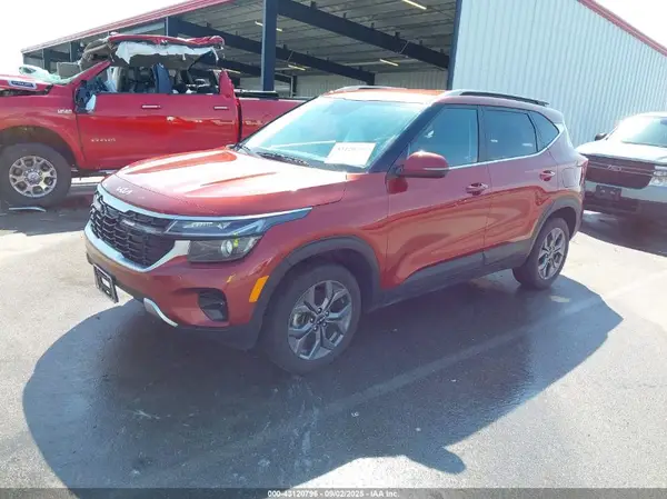 KNDEUCAA1R7610688 2024 KIA SELTOS - Image 2