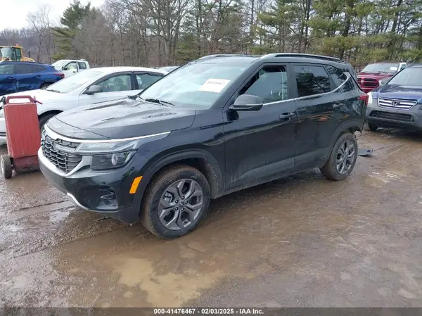 KNDEUCAA1R7652486 2024 KIA SELTOS - Image 2