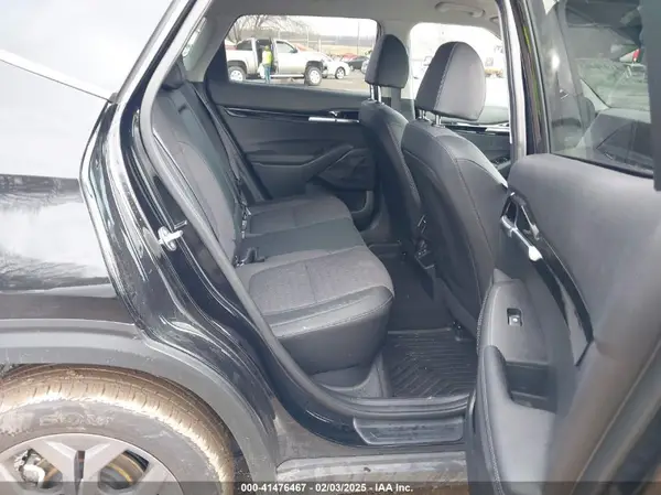 KNDEUCAA1R7652486 2024 KIA SELTOS - Image 8