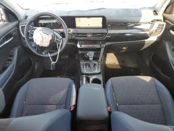 KNDEUCAA1R7660104 2024 KIA SELTOS - Image 8
