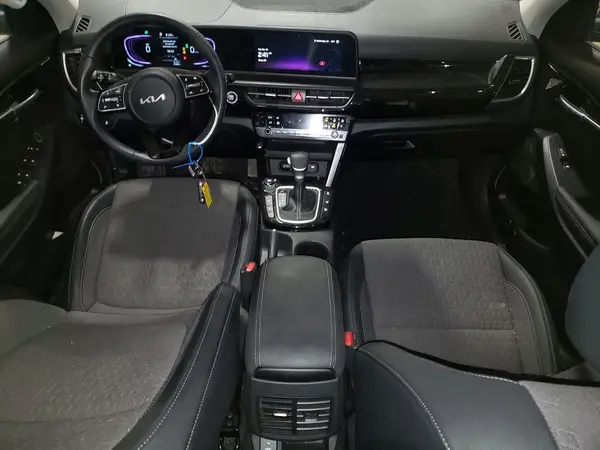 KNDEUCAA1T7839282 2026 KIA SELTOS - Image 8