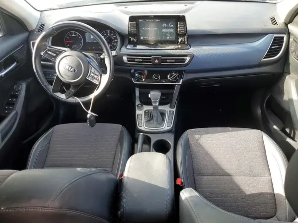 KNDEUCAA2M7041309 2021 KIA SELTOS - Image 8