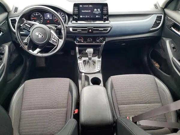 KNDEUCAA2M7069854 2021 KIA SELTOS - Image 8