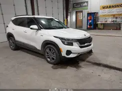 KNDEUCAA2M7097654 2021 KIA SELTOS