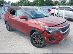 KNDEUCAA2M7116915 2021 KIA SELTOS