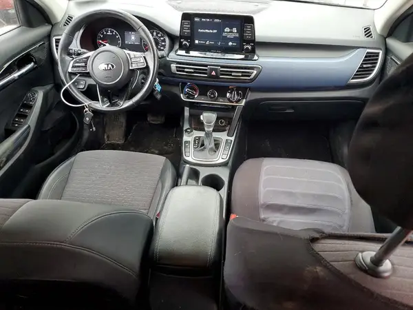 KNDEUCAA2M7207926 2021 KIA SELTOS - Image 8