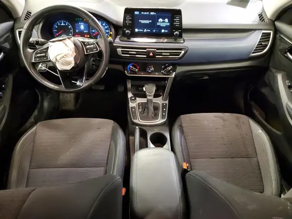 KNDEUCAA2M7219171 2021 KIA SELTOS - Image 8