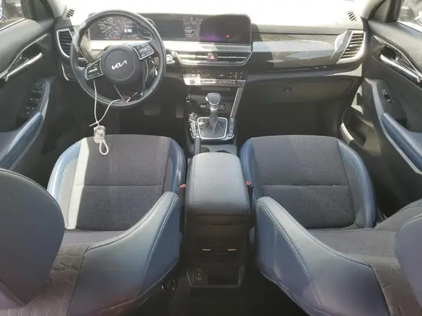 KNDEUCAA2R7552557 2024 KIA SELTOS - Image 8
