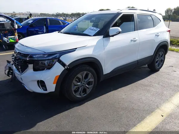 KNDEUCAA2R7635373 2024 KIA SELTOS - Image 2