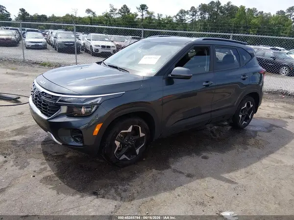 KNDEUCAA2S7738508 2025 KIA SELTOS - Image 2