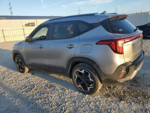 KNDEUCAA2S7768771 2025 KIA SELTOS - Image 2