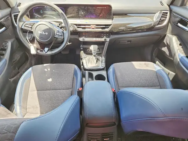 KNDEUCAA2S7778541 2025 KIA SELTOS - Image 8