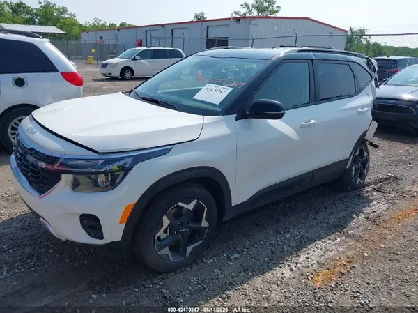 KNDEUCAA2S7790270 2025 KIA SELTOS - Image 2