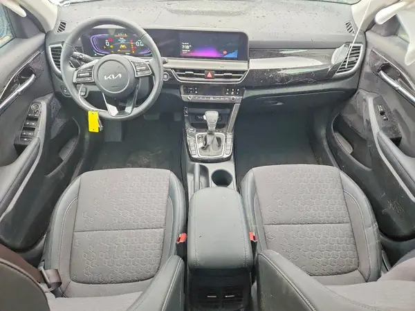 KNDEUCAA2S7801753 2025 KIA SELTOS - Image 8