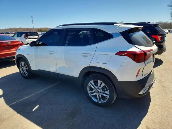 KNDEUCAA3M7100447 2021 KIA SELTOS - Image 2