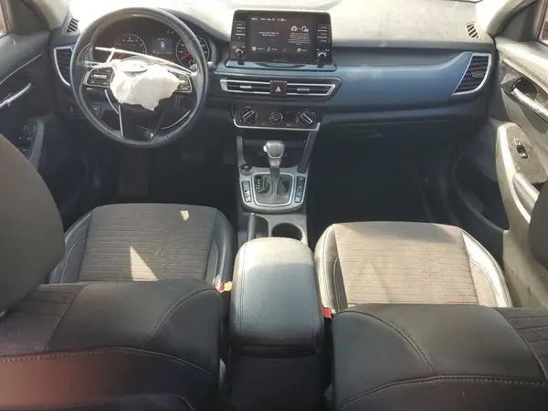 KNDEUCAA3M7116194 2021 KIA SELTOS - Image 8