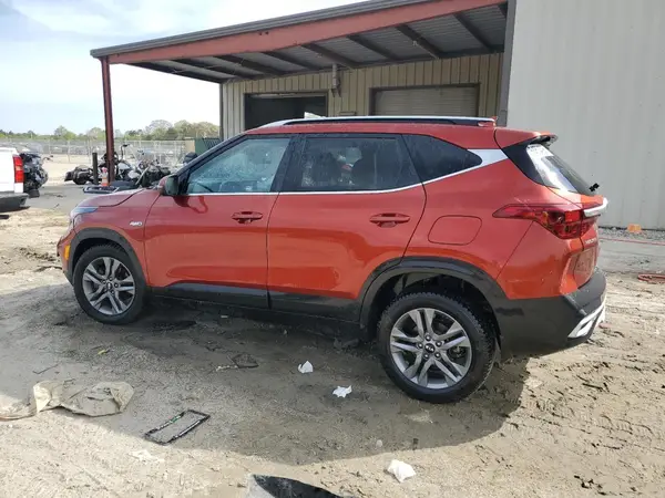 KNDEUCAA3M7120794 2021 KIA SELTOS - Image 2