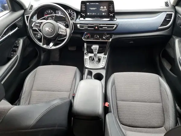 KNDEUCAA3M7156579 2021 KIA SELTOS - Image 8