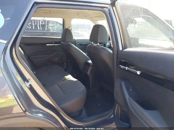 KNDEUCAA3M7222810 2021 KIA SELTOS - Image 8