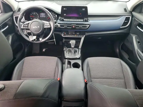 KNDEUCAA3N7318938 2022 KIA SELTOS - Image 8