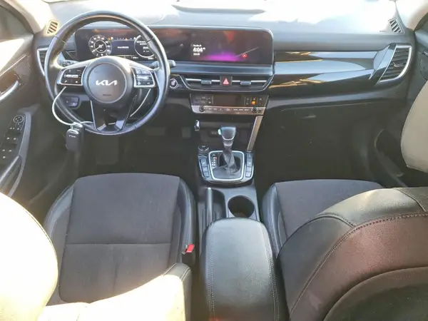 KNDEUCAA3R7607016 2024 KIA SELTOS - Image 8